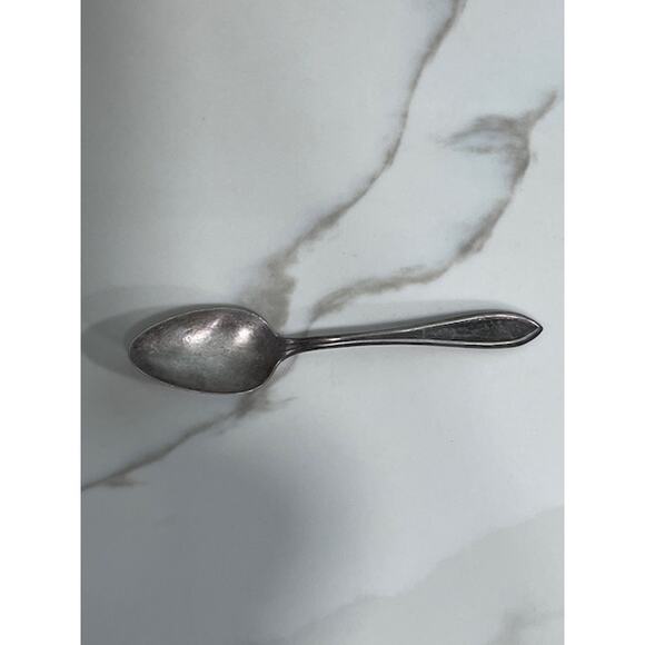 Vintage Wm Rogers Mfg Co AA Silverplate Spoon - 6" - Picture 3 of 6